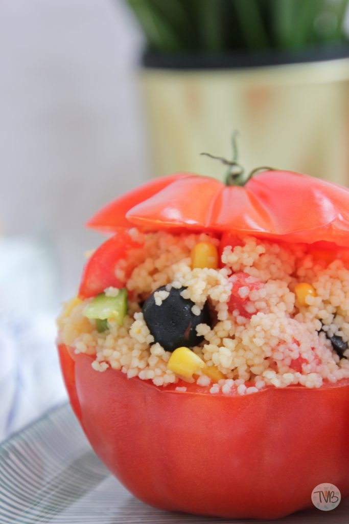 Veganer Couscous Paradeiser Salat