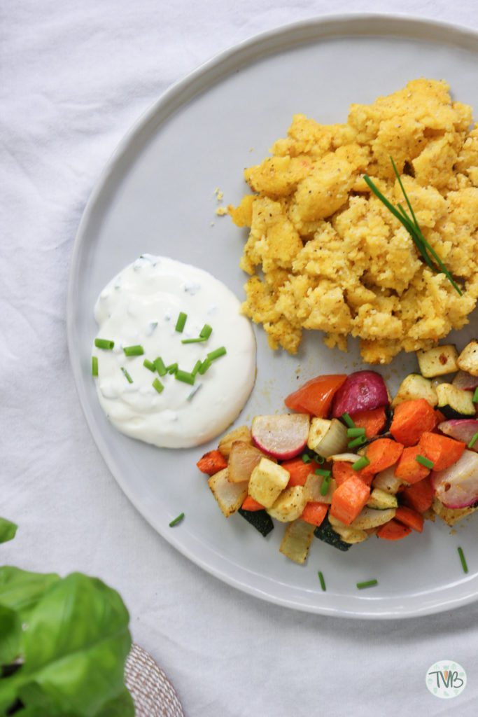 Polenta, Maisgrieß, Gemüse, Schnittlauch