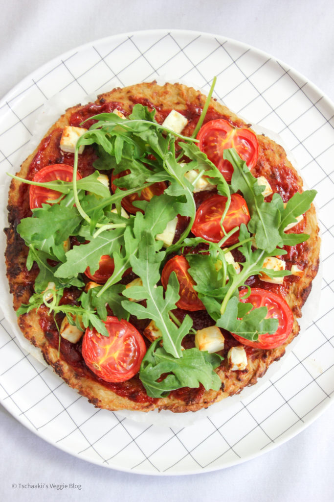 Karfiol Pizza, Blumenkohl, vegan, fitness, wenig Kalorien, ohne Ei, rein pflanzlich, gesund, schnell lecker